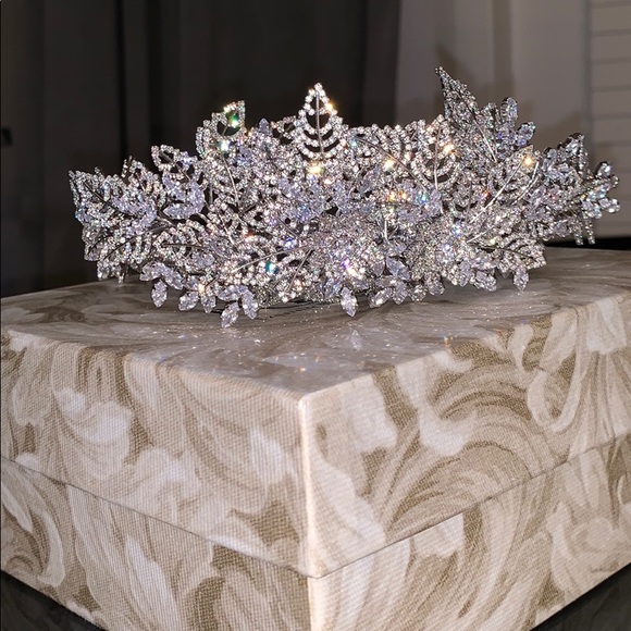 100% swarvoski crystal headpiece! - Picture 7 of 7